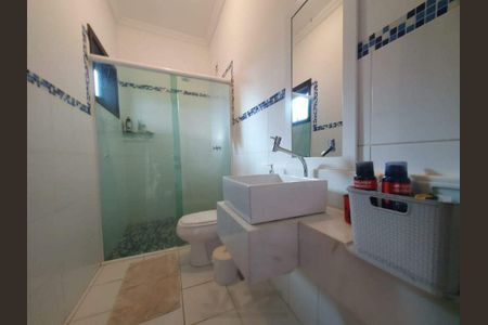 Casa de condomínio à venda com 360m², 3 quartos e 4 vagas