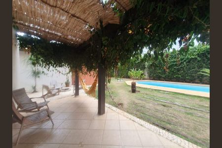 Casa de condomínio à venda com 360m², 3 quartos e 4 vagas