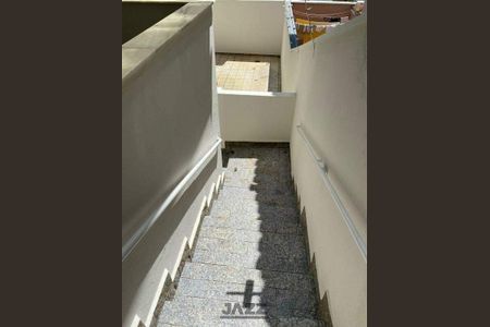 Casa à venda com 233m², 4 quartos e sem vaga