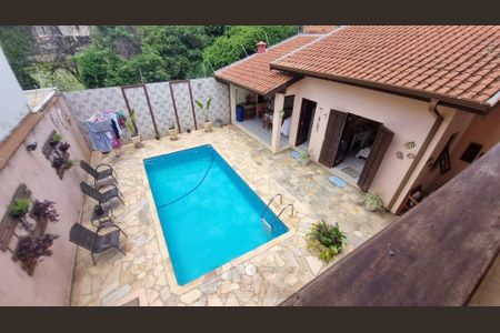 Casa à venda com 300m², 5 quartos e 4 vagas