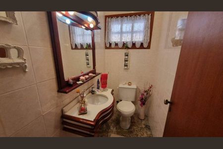 Casa à venda com 300m², 5 quartos e 4 vagas