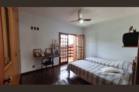 Casa à venda com 300m², 5 quartos e 4 vagas