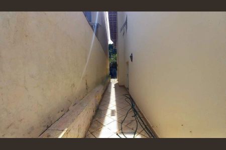 Casa à venda com 282m², 3 quartos e 4 vagas