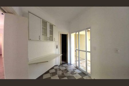 Casa à venda com 282m², 3 quartos e 4 vagas