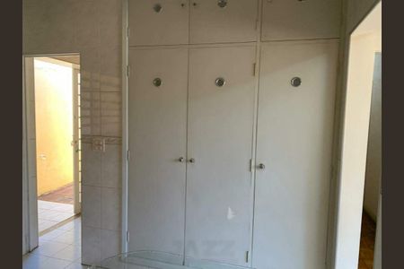 Casa à venda com 194m², 3 quartos e 2 vagas