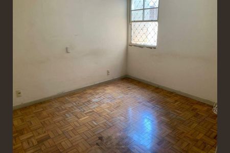 Casa à venda com 194m², 3 quartos e 2 vagas