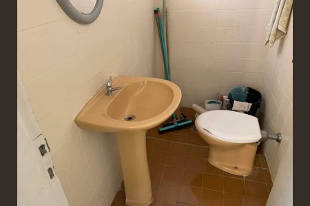 Casa à venda com 194m², 3 quartos e 2 vagas