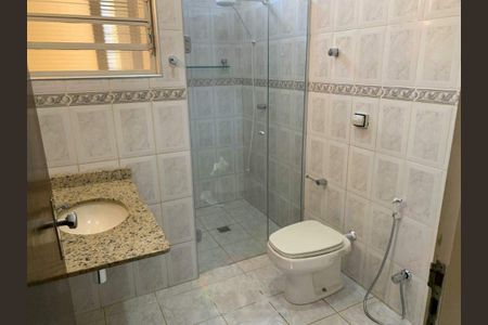 Casa à venda com 194m², 3 quartos e 2 vagas