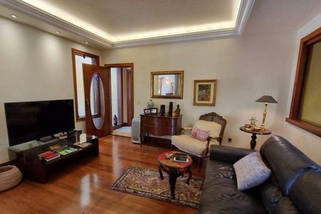 Casa de condomínio à venda com 496m², 4 quartos e 4 vagas