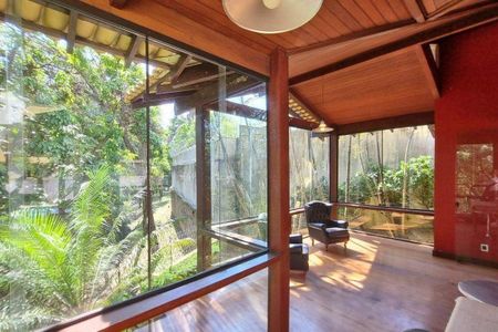 Casa de condomínio à venda com 496m², 4 quartos e 4 vagas