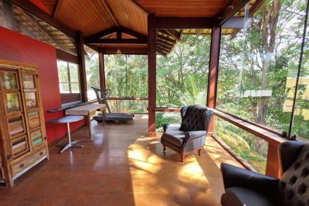 Casa de condomínio à venda com 496m², 4 quartos e 4 vagas