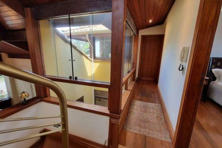 Casa de condomínio à venda com 496m², 4 quartos e 4 vagas