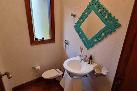 Casa de condomínio à venda com 496m², 4 quartos e 4 vagas