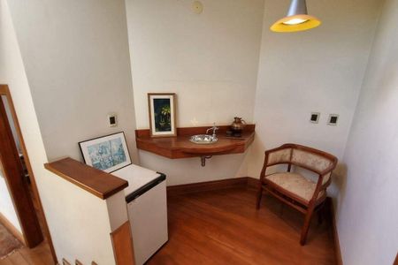 Casa de condomínio à venda com 496m², 4 quartos e 4 vagas