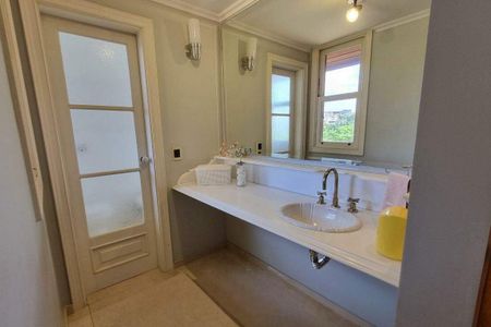 Casa de condomínio à venda com 496m², 4 quartos e 4 vagas