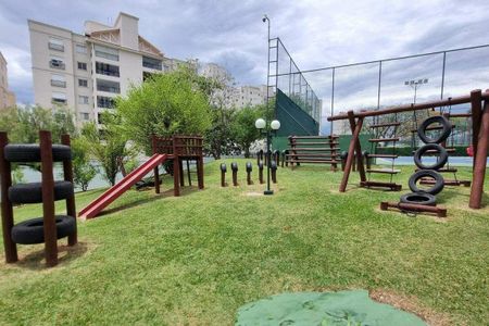 Casa de condomínio à venda com 496m², 4 quartos e 4 vagas