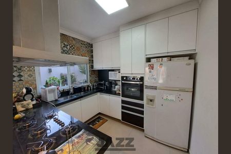 Casa à venda com 133m², 3 quartos e 2 vagas