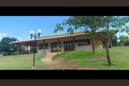 Casa de condomínio à venda com 700m², 4 quartos e 6 vagas
