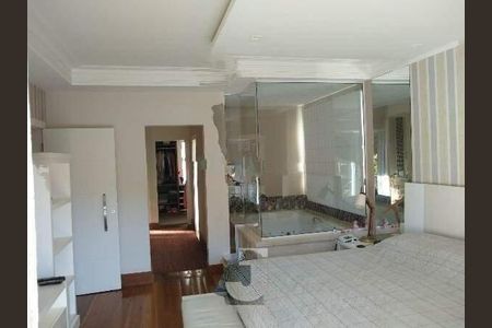 Casa de condomínio à venda com 700m², 4 quartos e 6 vagas