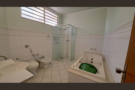 Casa à venda com 285m², 4 quartos e 4 vagas