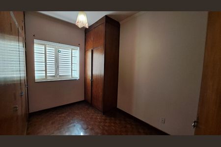 Casa à venda com 285m², 4 quartos e 4 vagas