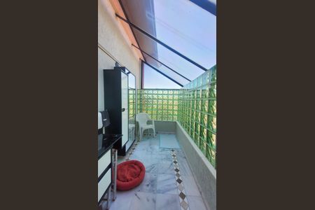 Casa de condomínio à venda com 528m², 5 quartos e 6 vagasBanheiro da Suíte 1