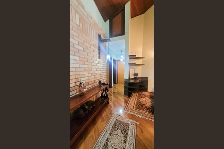 Casa de condomínio à venda com 528m², 5 quartos e 6 vagasCorredor