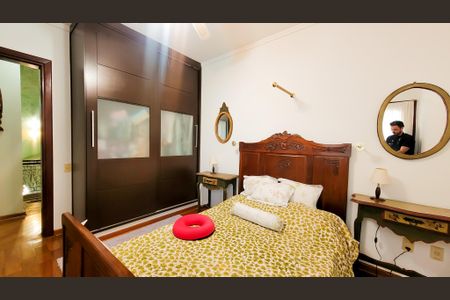 Casa de condomínio à venda com 528m², 5 quartos e 6 vagasQuarto 3