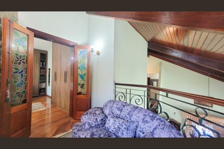 Casa de condomínio à venda com 528m², 5 quartos e 6 vagasSuíte 1