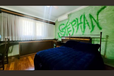 Casa de condomínio à venda com 528m², 5 quartos e 6 vagasQuarto 2