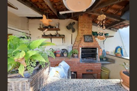 Casa à venda com 340m², 3 quartos e 4 vagas