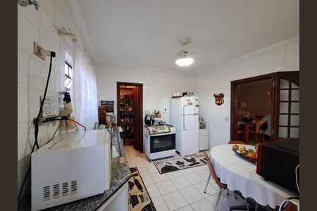 Casa à venda com 340m², 3 quartos e 4 vagas