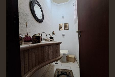 Casa à venda com 340m², 3 quartos e 4 vagas