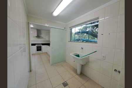 Casa à venda com 250m², 3 quartos e 3 vagas