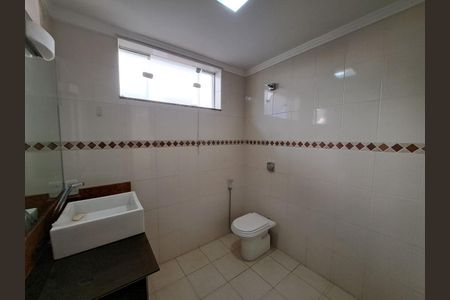 Casa à venda com 250m², 3 quartos e 3 vagas