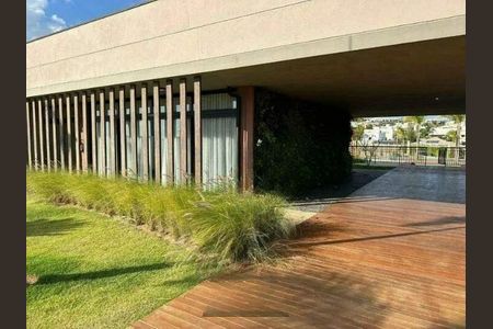 Casa de condomínio à venda com 360m², 4 quartos e 4 vagas
