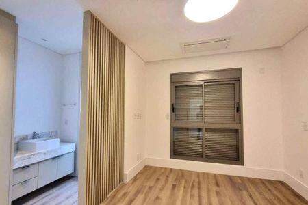 Apartamento à venda com 313m², 3 quartos e 4 vagas