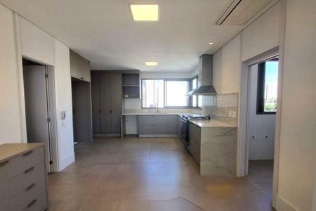 Apartamento à venda com 313m², 3 quartos e 4 vagas