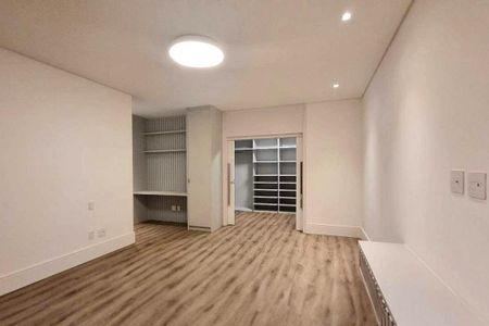 Apartamento à venda com 313m², 3 quartos e 4 vagas