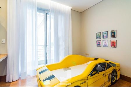 Casa de condomínio à venda com 537m², 4 quartos e 4 vagas