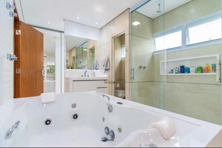 Casa de condomínio à venda com 537m², 4 quartos e 4 vagas