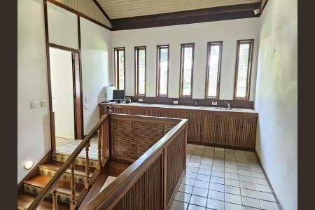 Casa à venda com 564m², 4 quartos e 3 vagas