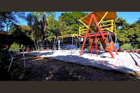 Casa de condomínio à venda com 415m², 3 quartos e 6 vagas