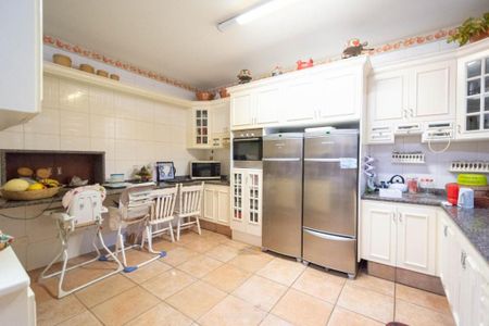 Casa de condomínio à venda com 1000m², 4 quartos e 8 vagas