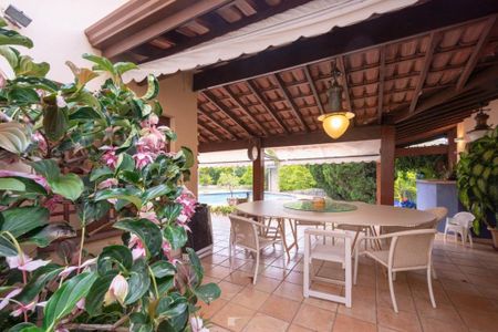 Casa de condomínio à venda com 1000m², 4 quartos e 8 vagas