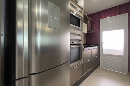 Apartamento à venda com 77m², 3 quartos e 2 vagas Apartamento à venda com 77m², 3 quartos e 2 vagasCozinha