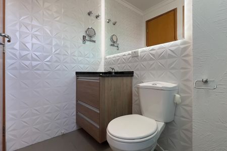 Apartamento à venda com 77m², 3 quartos e 2 vagas Apartamento à venda com 77m², 3 quartos e 2 vagasBanheiro da Suíte