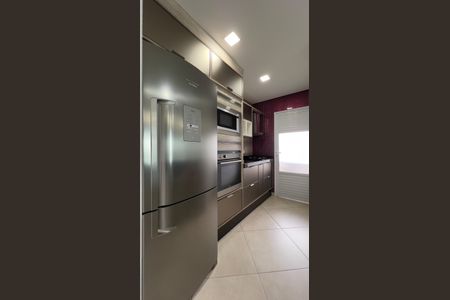 Apartamento à venda com 77m², 3 quartos e 2 vagas Apartamento à venda com 77m², 3 quartos e 2 vagasCozinha