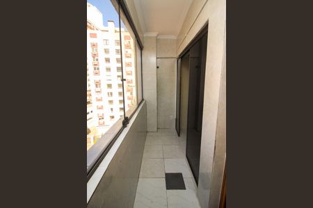 Apartamento à venda com 98m², 3 quartos e 1 vaga Apartamento à venda com 98m², 3 quartos e 1 vagaÁrea de Serviço