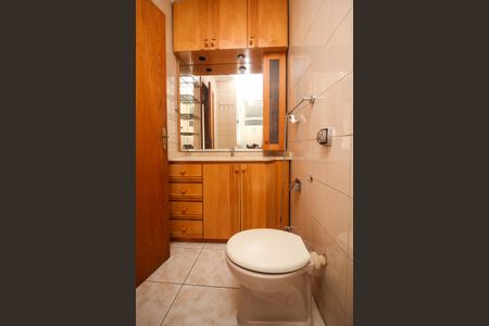 Apartamento à venda com 98m², 3 quartos e 1 vaga Apartamento à venda com 98m², 3 quartos e 1 vagaBanheiro Social